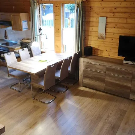 Holzferienhaeuser Im Naturerlebnisdorf Blauvogel Сasa de vacaciones *