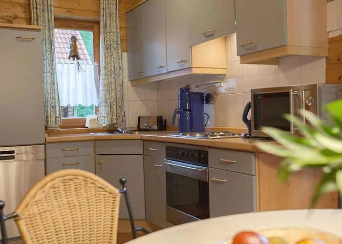 Holzferienhaeuser Im Naturerlebnisdorf Blauvogel