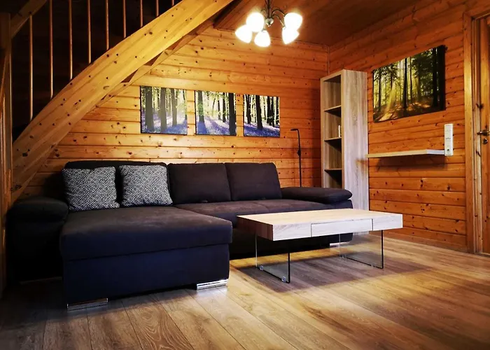 Holzferienhaeuser Im Naturerlebnisdorf Blauvogel *