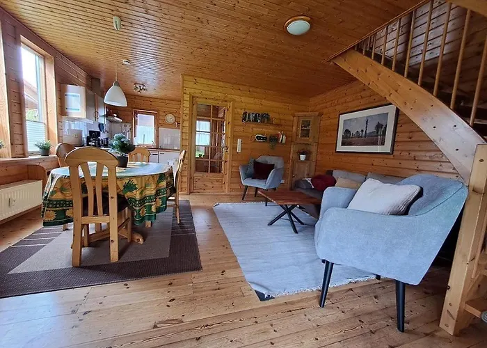 Holzferienhaeuser Im Naturerlebnisdorf Blauvogel 別荘 *