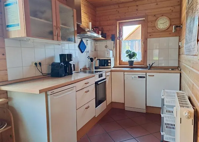 Holzferienhaeuser Im Naturerlebnisdorf Blauvogel ハッセルフェルデ