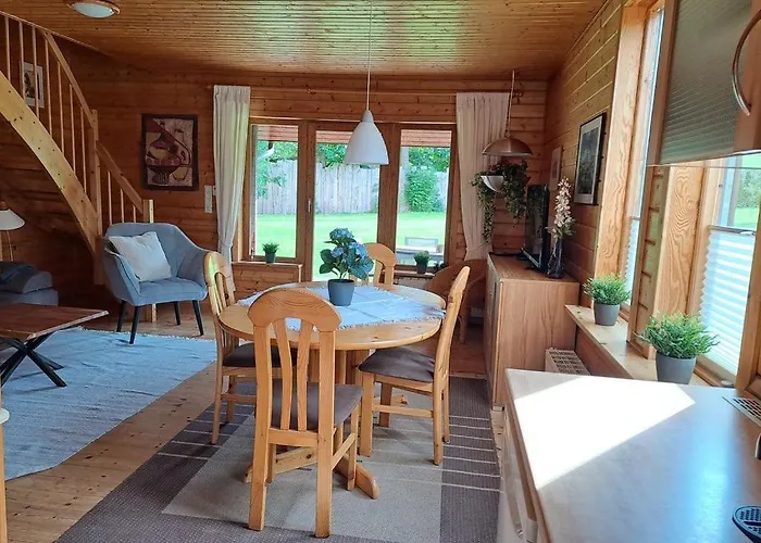 Holzferienhaeuser Im Naturerlebnisdorf Blauvogel 別荘 ハッセルフェルデ