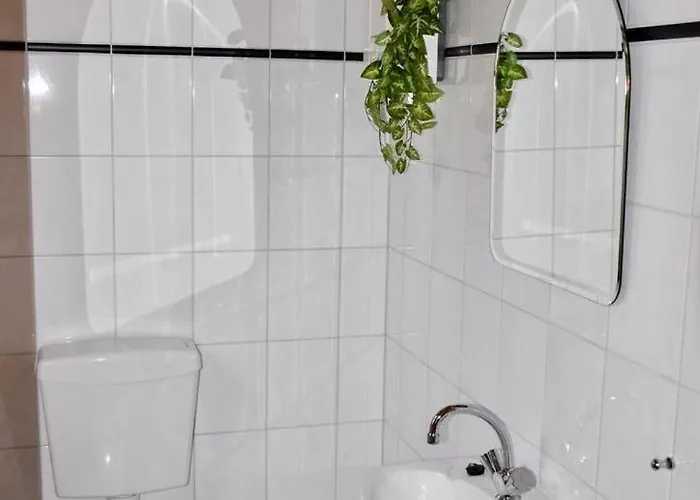 Holzferienhaeuser Im Naturerlebnisdorf Blauvogel *