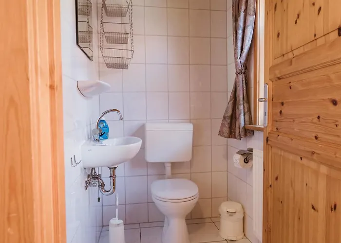 Holzferienhaeuser Im Naturerlebnisdorf Blauvogel