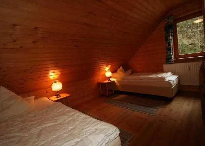 Holzferienhaeuser Im Naturerlebnisdorf Blauvogel ハッセルフェルデ