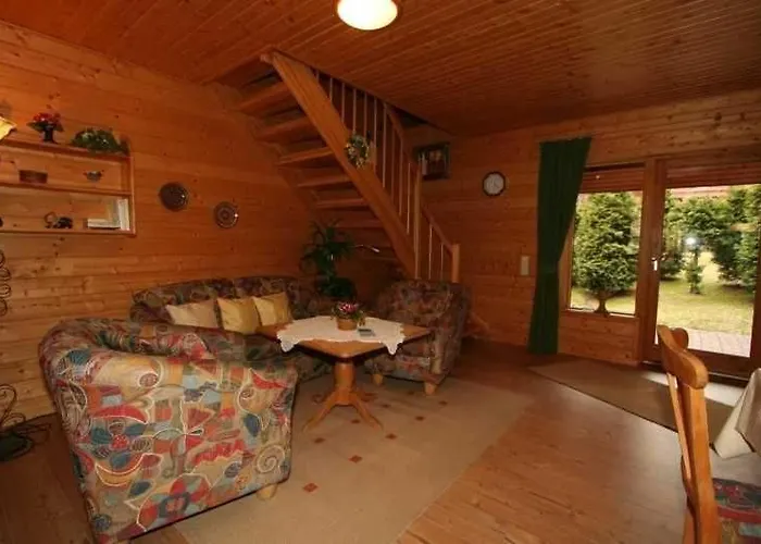 Holzferienhaeuser Im Naturerlebnisdorf Blauvogel