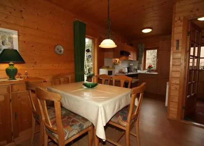 別荘 Holzferienhaeuser Im Naturerlebnisdorf Blauvogel