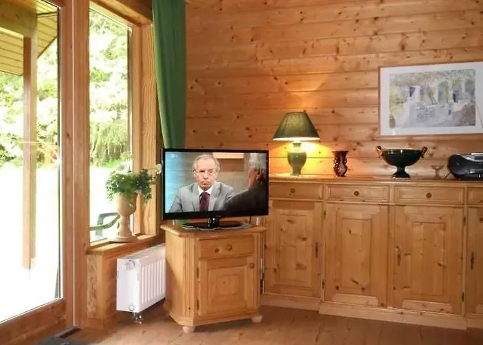 別荘 Holzferienhaeuser Im Naturerlebnisdorf Blauvogel ハッセルフェルデ