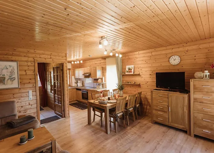 Holzferienhaeuser Im Naturerlebnisdorf Blauvogel 別荘 ハッセルフェルデ