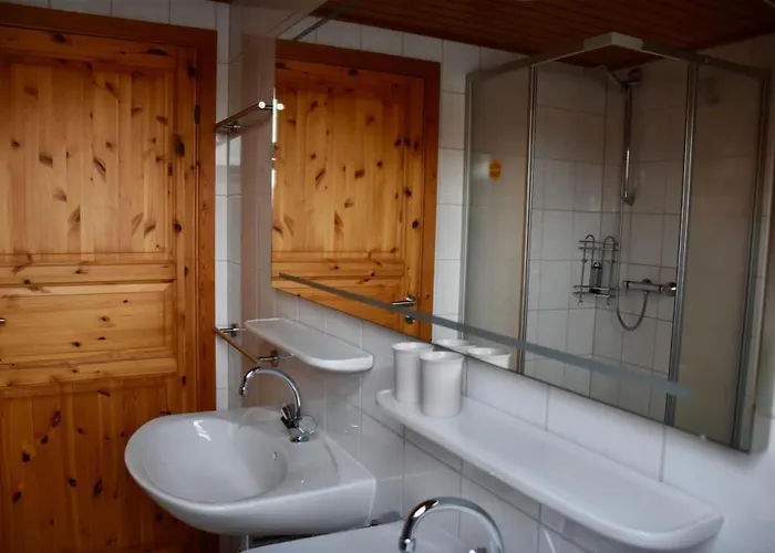 Holzferienhaeuser Im Naturerlebnisdorf Blauvogel *