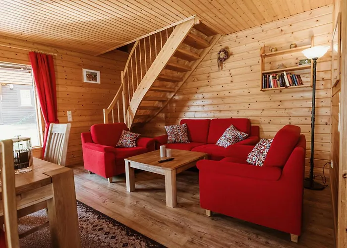 Holzferienhaeuser Im Naturerlebnisdorf Blauvogel 別荘 ハッセルフェルデ