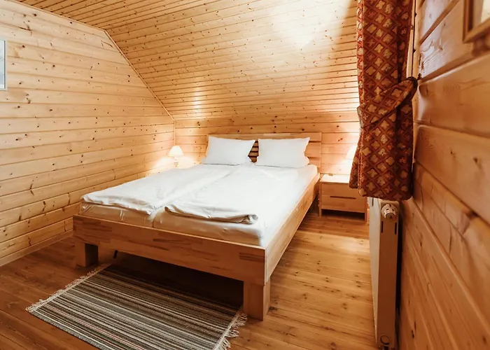 Holzferienhaeuser Im Naturerlebnisdorf Blauvogel 別荘