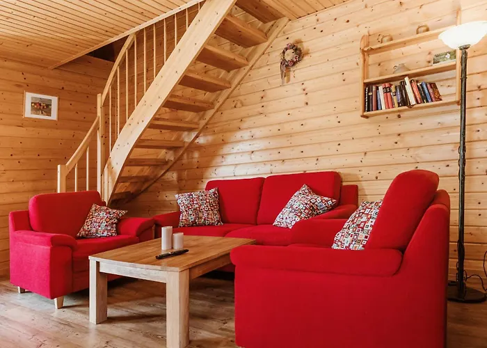 別荘 Holzferienhaeuser Im Naturerlebnisdorf Blauvogel ハッセルフェルデ